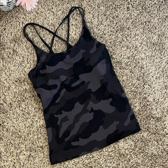 Camouflage Workout Camisole - Picture 3 of 5